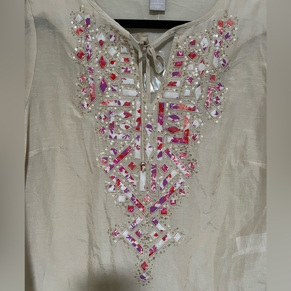 Chico’s Silk Blend Sequined Tunic Top Size 1 US Size 8/10 Feminine Boho - Picture 3 of 6